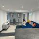 1 Bedroom Apartment - Abacus House - Huntingdon Town Centre - Contractor Friendly - Free Parking - Full Kitchen - Washer Dryer - Spacious - Ideal for Work Stays, Huntingdon