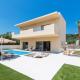 Villa Almo by Villa Plus