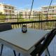 Elegant Renovated 1-Bedroom Flat with Park View, Athen - Foto 3