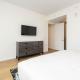 Snug 3BR HighRise with Pool, Spa & Rooftop Views, Los Angeles - Foto 5