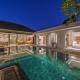 PROMO - 4 Bedroom Designer Villa 2 minutes to Berawa Beach & Finns Canggu - Photo 4