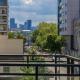 Unique Bright Studio for 4 People Remote Work & Balcony Close to PGE by Noclegi Renters, Varsavia - Foto 6