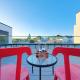 Panoramic Racecourse View - A Quiet Family Villa Over the Turf, Окленд - Фото 8