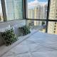 Avant at the Fort BGC with King Bed and Motorized Curtains & 65 in TV, Manila - Foto 8