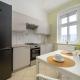 Spacious Apartment with WiFi & Smart TV Remote Working by Noclegi Renters Breslavia - Foto 3