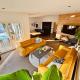 Abstatt Deluxe Loft with Spa