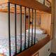 Modern City Loft, 2BR Split, 2 Levels & Parking, Окленд - Фото 6