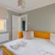 Lovely 2BD Mews House Close to Buckingham Palace, London - Photo 5