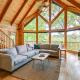 Game Room, Hot Tub and Decks Scenic Franklin Cabin