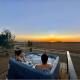 Rooftop Spa Tiny Cargo Home Farm Experience, Tulare (fotografie 6)