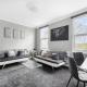 Stylist and Cosy 2 bed Apartment LongStay Parking Sleeps 4 WiFi, London - Photo 1