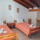 Tsirigotis hous, Acharavi (Foto 10)