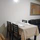 349-1br 1bed quenn 1sofa bed 2extra mattress moa view with balcony, Manila - Fotografie 2