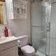 Alpenrose 4, Hottub, Mountains View, AC, sleep 5, Golden (foto 5)