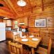 1BR log cabin sleeps 6- walking distance to Wonderworks and 5 miles to Dollywood!, Pigeon Forge - Fotografie 10