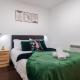 Flat in Old Trafford 2, Manchester - Photo 1