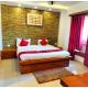 Hotel Santosh ! Residency Puri Near Sea Beach - Lift - Shared Parking - Swiming Pool Facilities - Spacious and Fully Air Conditioned Rooms - Best Hotel In Puri, Puri - Φωτογραφία 2