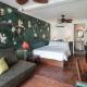 MIRANAMIN NEST Elegant Home in MiraNila Heritage Compound, Pet Friendly, with Rooftop, Kitchens - Perfect for Reunions, Team Building, Manila - Foto 4