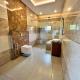 Riverside Luxury Private Pool Villa in Athirappilly, Athirappally - Fotografie 3