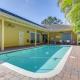 5 Mi to Jupiter Beach Park Poolside Oasis!