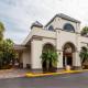 Days Inn & Suites by Wyndham Orlando Airport - Fotografie 1