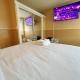 Puro Cuarto | Room 10 min Downtown, 15 to Airport, Cleveland - Photo 4