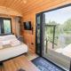 The Shepherds Hut at Bridge Lake Farm & Fishery Banbury - Photo 9