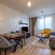 Stylish Apartment with Free Public Parking