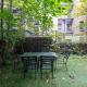 Spacious 4Bd with Backyard in Manhattan, New York - Photo 5