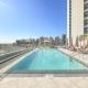 Luxury 1BR apt with Burj Khalifa, Canal View Pool Gym Near Dubai Mall, Dubaj - Zdjęcie 2