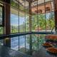 Stunning Hillside 3 BHK Gateway With Indoor Pool, Attic and Classy Interiors, Bhowāli - 写真 7