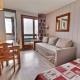 Appartement Idéalement Situé, Skis aux Pieds, Proche Commerces, 2 Pièces pour 4 Personnes - FR-1-182-230