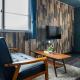 Silk Court 405, Титосе
