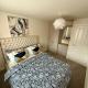 Luxe Rooms in High-End Duplex Near Trentham Garden Stoke on Trent - Photo 2