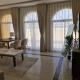 شقة عرفتين ومجلس اطلاله على بحر العزيزيهTwo-room apartment overlooking the Al-Aziziyah Sea يتوفر كذلك 3 غرف بزياده 150 ريال