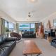 Lofty Lakeviews - Acacia Bay Holiday Home, Taupo - Foto 3