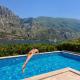 Sea view apartment with heated pool, Kotor - Fotografie 3