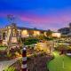 New salt pool & 7 hole mini golf on canal -Vanderbilt Country Club Naples - Fotografie 1