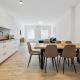 Spacious two-storey apartment with a terrace in the city center, Benešov (fotografie 3)