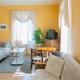 Center of city apartments, bus station 1min, airport 5 min
