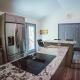 Resting Point - Hot Tub, Firepit, Spacious 4-BR Home, Rogers (fotografie 9)