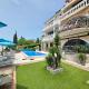 VILLA VERA Apartments with pool, 200 m from the beach