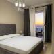 Spacious 2BR Apartment Walk in Closet Stunning Sunset Views, Durrës (zdjęcie 3)