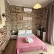 2-Bed Blue & White Apartment with Jacuzzi, BBQ, Garden, near Beach