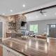 Lakeside Retreat with Hot Tub & Game Room home, Elkhart (fotografie 3)