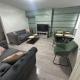 3 Bedroom House Driveway near to NEC - 6 guests