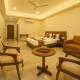 StayGuru The Canyon Inn, ブジ - 写真 1