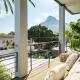 2bed Apt 5min Walk From Camps Bay Central Escape, Кейптаун - Фото 1