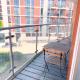 Family Stay London with Balcony in Battersea Power Station, Londres - Foto 3