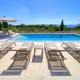 Luxury Villa Harmony with heated pool and seaview, Vrh (foto 10)